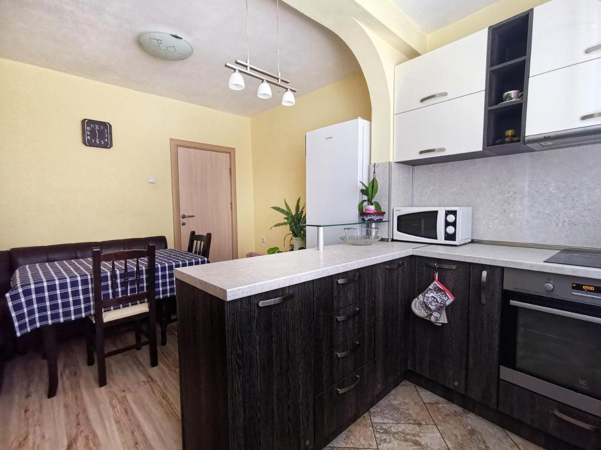 Амбър Апартамент И Стая За Гости Sozopol Exterior photo