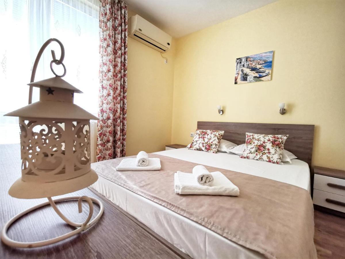 Амбър Апартамент И Стая За Гости Sozopol Exterior photo